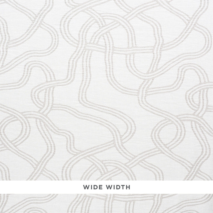 Seabury Grey 75291 by Schumacher Fabric CHAMBRAY LINEN 100% SPAIN </p><p>Repeat: Horizontal: 30" (76CM) and Vertical: 30 3/4" (78CM) 118 - Fabric Carolina -
