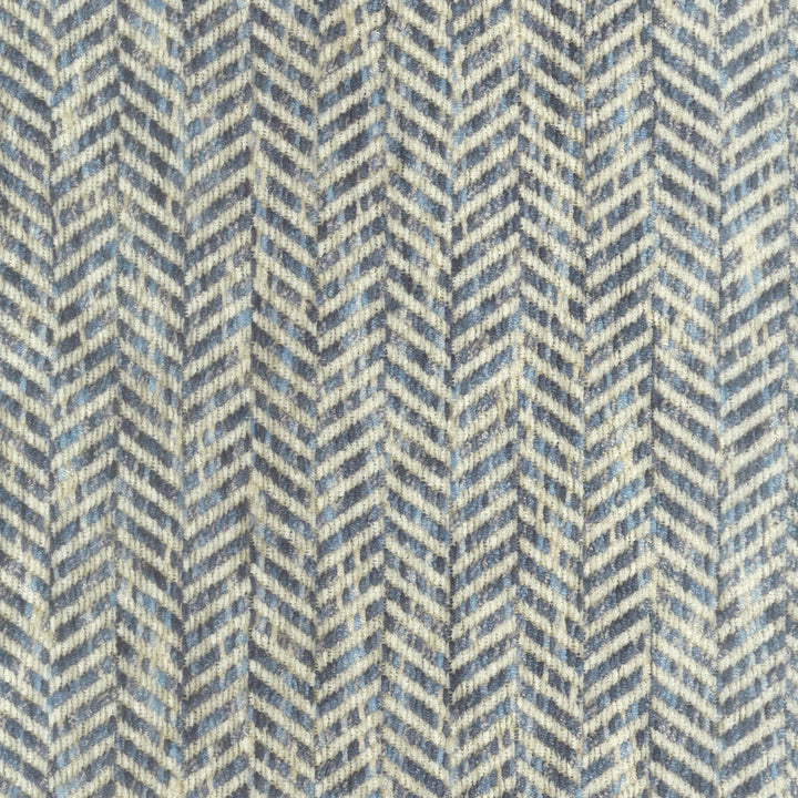 7671-04 Chenille Herringbone by Bassett Mcnab Fabric BASSETT MCNAB WOVENS 100%SVI USA WYZENBEEK WEAR TEST (MEDIUM DUTY) Horizontal: 1.5 and Vertical: 0 54 in - Fabric Carolina -