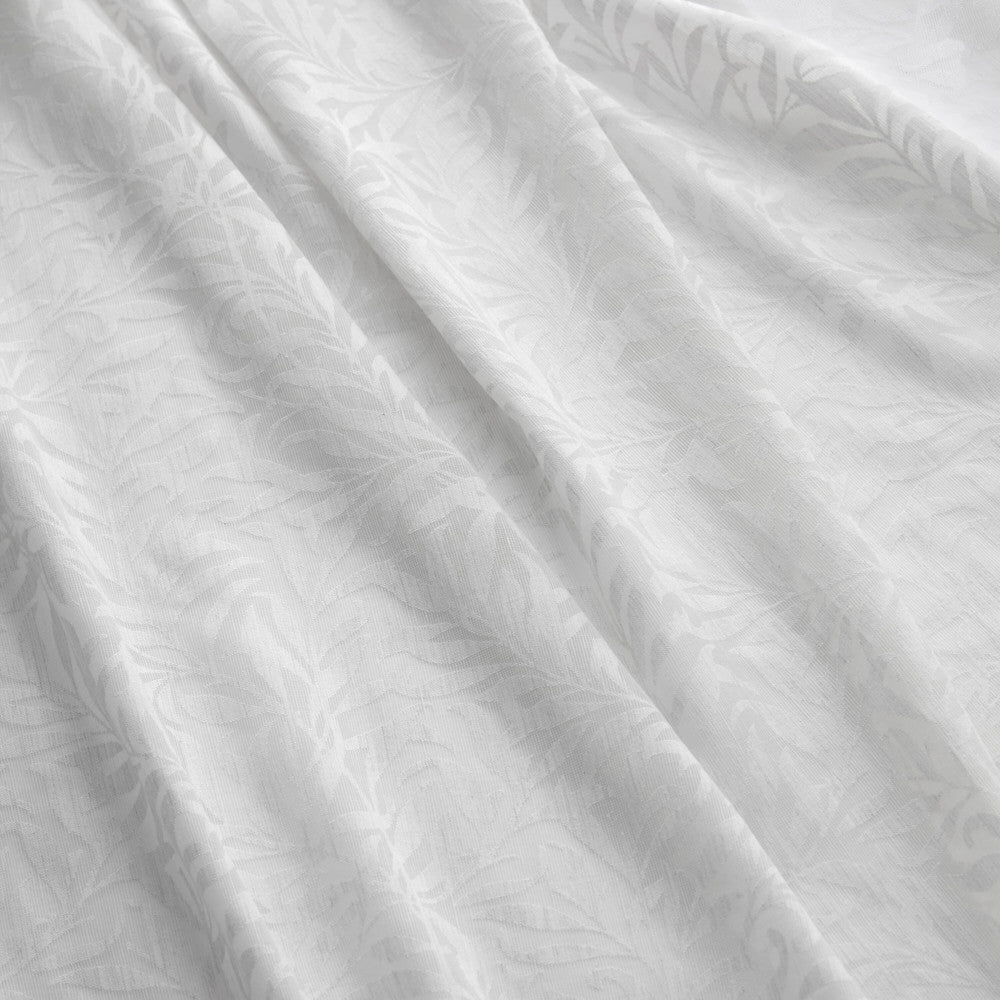 7893 Willow Bough Sheer 1 Frost by Wmah Fabric Wmah Fabric 7893 Willow Bough Sheer 1 FrostFabric William Morris At Home The Forager 62%Pol 35%Svi 3%Lin Spain </p><p>Repeat: H: 8.25, V: 0.25 118 in - Fabric Carolina -