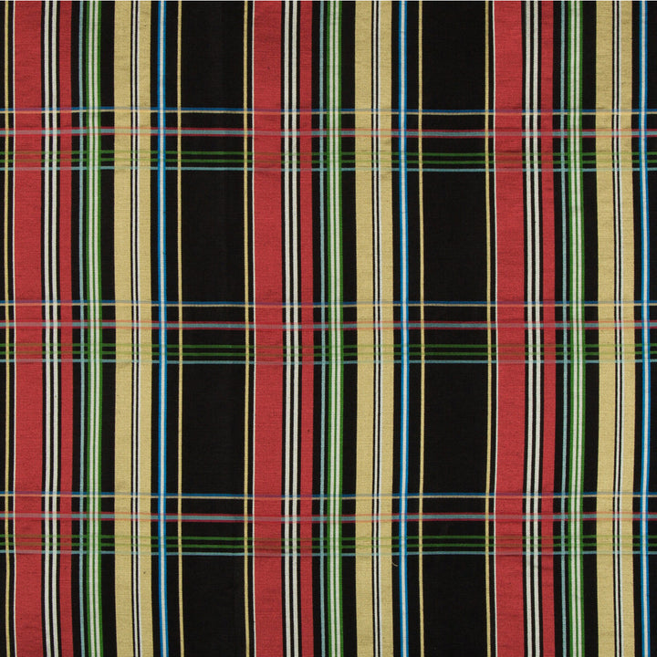 La Comelle Plaid Onyx by Brunschwig & Fils Fabric Brunschwig & Fils Fabric La Comelle Plaid OnyxFabric BARET LINEN - 56%;SILK - 44% India </p><p>Repeat: H: 6.85, V: 5.11 53.5 - Fabric Carolina -