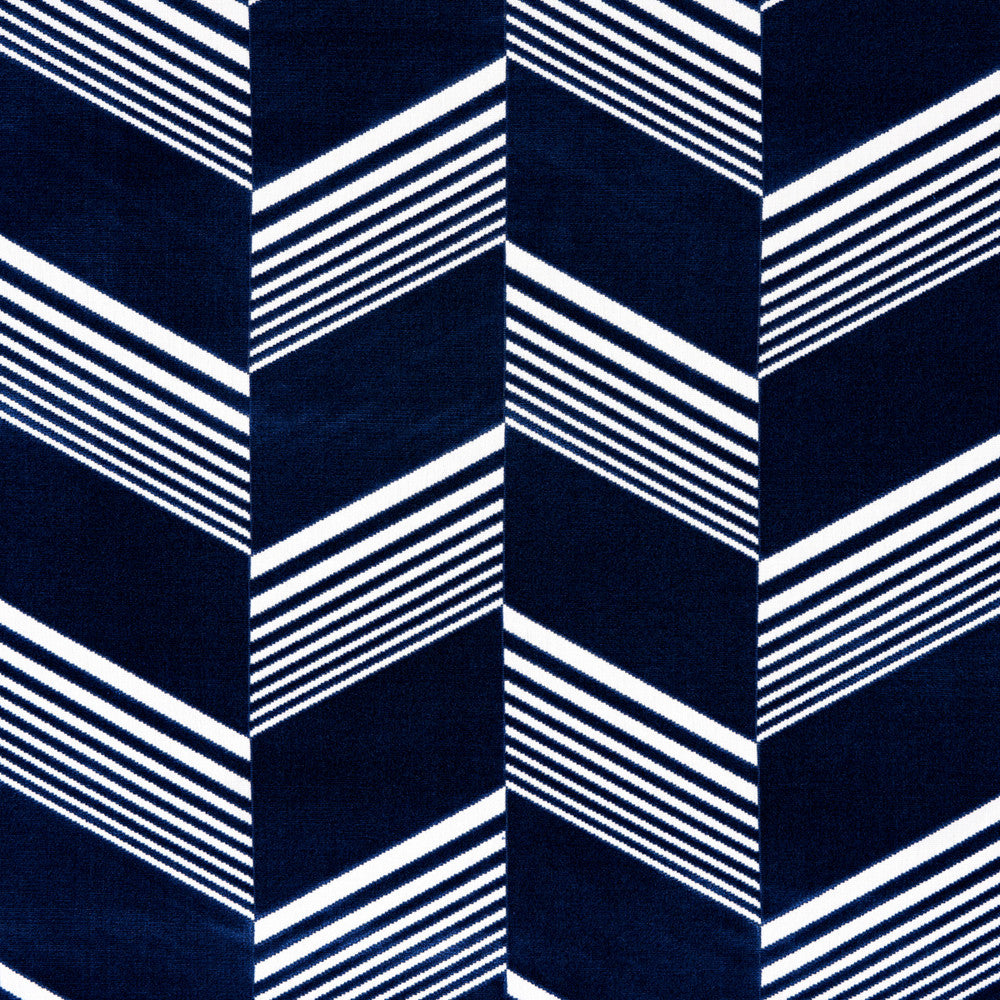 Jessie Cut Velvet Navy & White 81571 by Schumacher Fabric Schumacher Fabric Jessie Cut Velvet Navy & White 81571Fabric COTTON 40% </p><p>Repeat: H: HORZ. 10" (26CM), V: VERT. 13 2/5" (34CM) 54 - Fabric Carolina -
