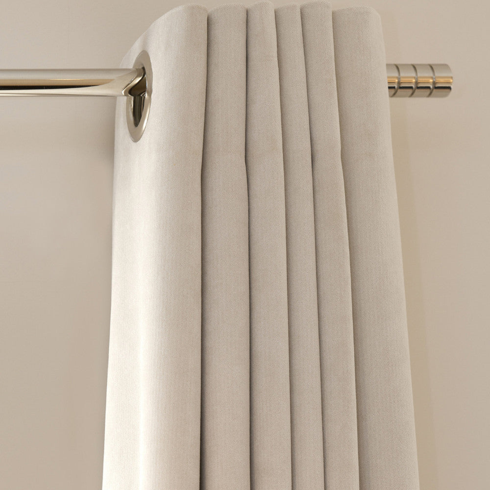 91532 Outblack Lining Ivory by Greenhouse Fabric 100% Cotton 3-Pass Black Out, Non-Fr Soft & Supple Hand 55 Yds/Rl, 220 Yds/Case New Zealand </p><p>Repeat: None 54" - Fabric Carolina -
