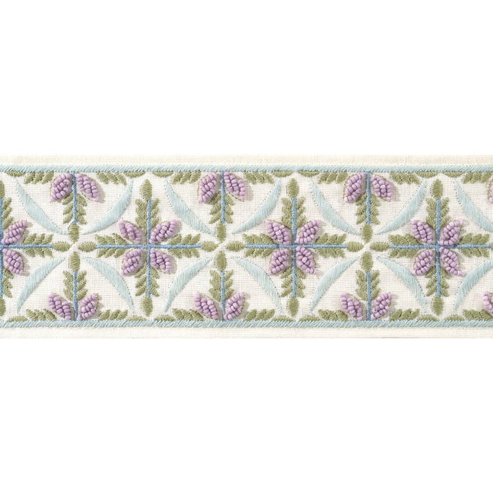 Leila Tape Lilac and Willow AE12342 by Thibaut Trim Thibaut Trim Leila Tape Lilac and Willow AE12342Trim ISLANDER 60% Polyester, 22% Cotton, 18% Linen U.S.A </p><p>Repeat: H: , V: 3.12 in  (7.92 cm) - Fabric Carolina -