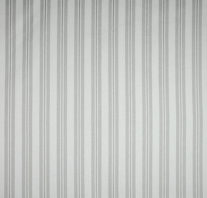Aligned # 565 Cloud by Maxwell Fabric COLOR WAVES-CRACKED PEPPER 60% POLYESTER 30% COTTON
10% LINEN INDIA DRY CLEAN ONLY </p><p>Repeat: Horizontal: and Vertical: H-2.2 56" - Fabric Carolina -
