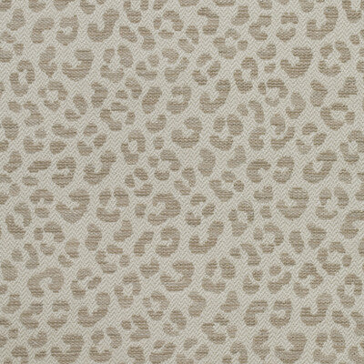 Kravet Couture Upholstery AM100400.106.0 Upholstery VISCOSE - 42%;COTTON - 38%;LINEN - 15%;POLYESTER - 5% Italy </p><p>Repeat: H: , V: 27.5 21 - My Fabric Connection -