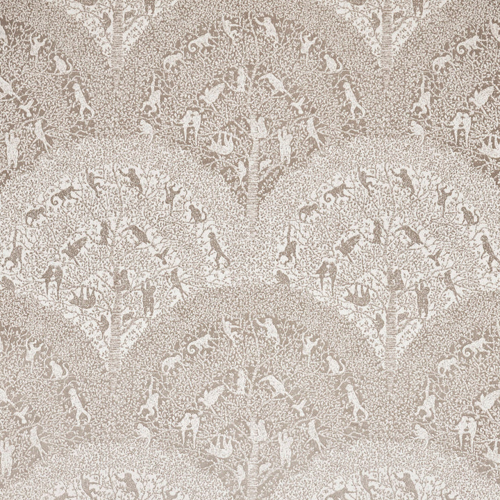 Artcraft 4 Platinum by Marcus William Fabric KAI/MARCUS WILLIAM ANIMAL INSTINCTS 73%POL 27%COT INDIA CATB 117-2013 MARTINDALE WEAR TEST (20 000 CIRCULAR RUBS) Horizontal: 27.500 and Vertical: 32.250 55 in - Fabric Carolina -