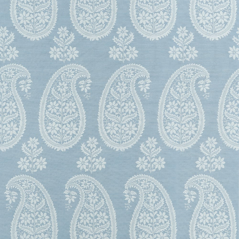 Campania Paisley Robin's Egg AT16108 by Thibaut Wallpaper Thibaut Wallpaper Campania Paisley Robin's Egg AT16108Wallpaper SOLEIL TEXTURES Non Woven Wallpaper U.S.A </p><p>Repeat: H: , V: 25.5  (64.77 cm) 27 in  (68.58 cm) - Fabric Carolina -