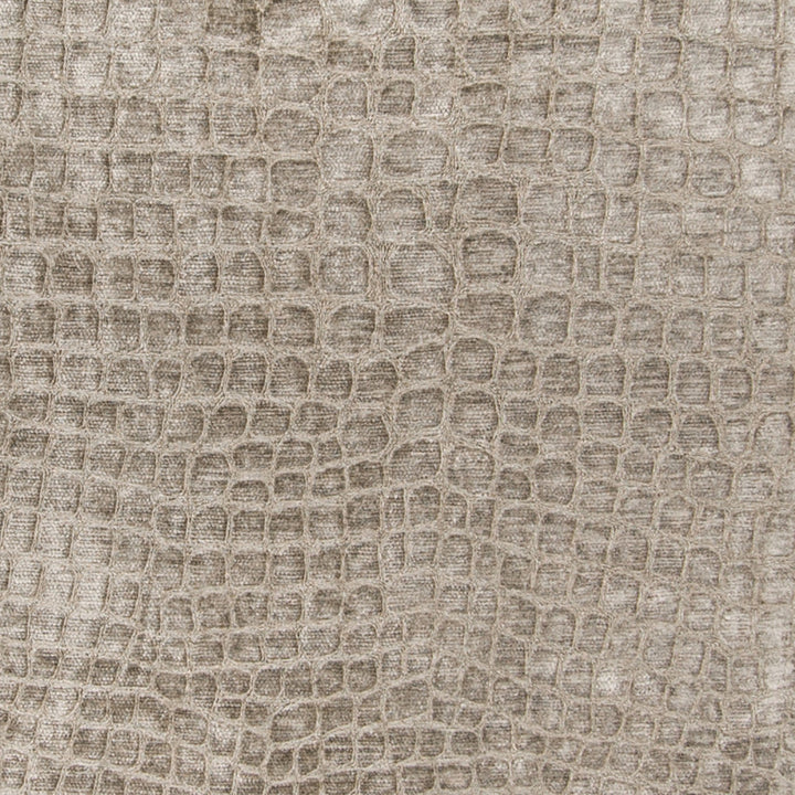 B2774 Bronze by Greenhouse Fabric 100% Polyester China 60,000 </p><p>Repeat: 6.75" H, 13.75" V 54" - Fabric Carolina -