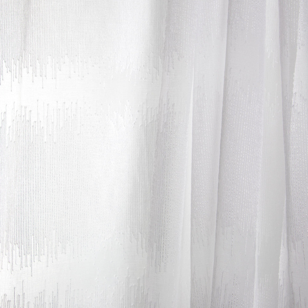 B7945 Bleach by Greenhouse Fabric 100% Polyester Turkey Drapery double rubs </p><p>Repeat: 7.75" V 118" - Fabric Carolina -