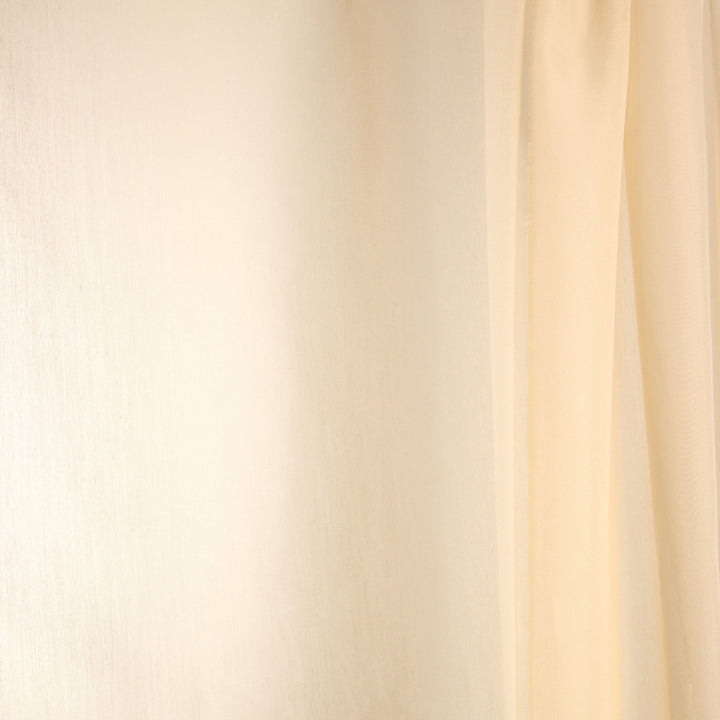 B7973 Ecru by Greenhouse Fabric 100% Polyester China Drapery double rubs </p><p>Repeat: NONE 118" - Fabric Carolina -
