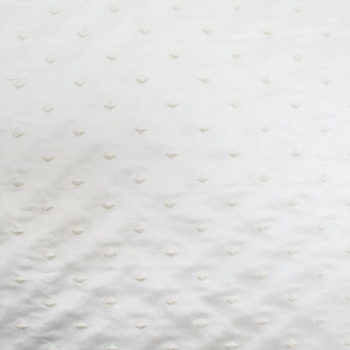 B8005 Ivory by Greenhouse Fabric 100% Polyester With 100% Polyester Embroidery India 6,000 double rubs </p><p>Repeat: 3.5" H, 2.75" V 51.5" - Fabric Carolina -