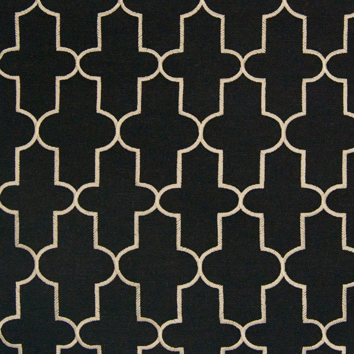 B8210 Onyx by Greenhouse Fabric 38% Viscose, 31% Polyester, 31% Linen With 100% Rayon Embroidery China 6,000 double rubs </p><p>Repeat: 2.5" H, 3.9" V 53" - Fabric Carolina -