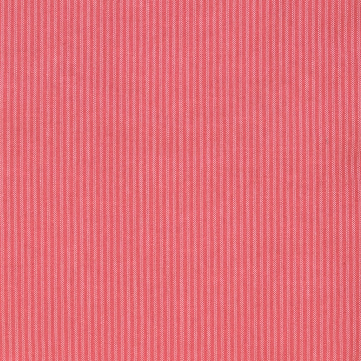 B9372 Coral by Greenhouse Fabric 100% Cotton Portugal 51,000 double rubs </p><p>Repeat: .125" H 54" - Fabric Carolina -