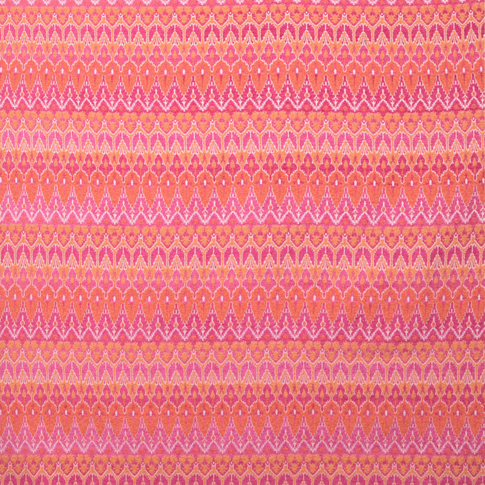B9381 Bright by Greenhouse Fabric 58% Polyester, 42% Rayon China 21,000 double rubs </p><p>Repeat: 13.75" H, 8.75" V 55" - Fabric Carolina -