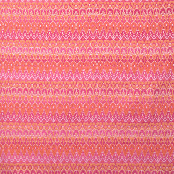 B9381 Bright by Greenhouse Fabric 58% Polyester, 42% Rayon China 21,000 double rubs </p><p>Repeat: 13.75" H, 8.75" V 55" - Fabric Carolina -