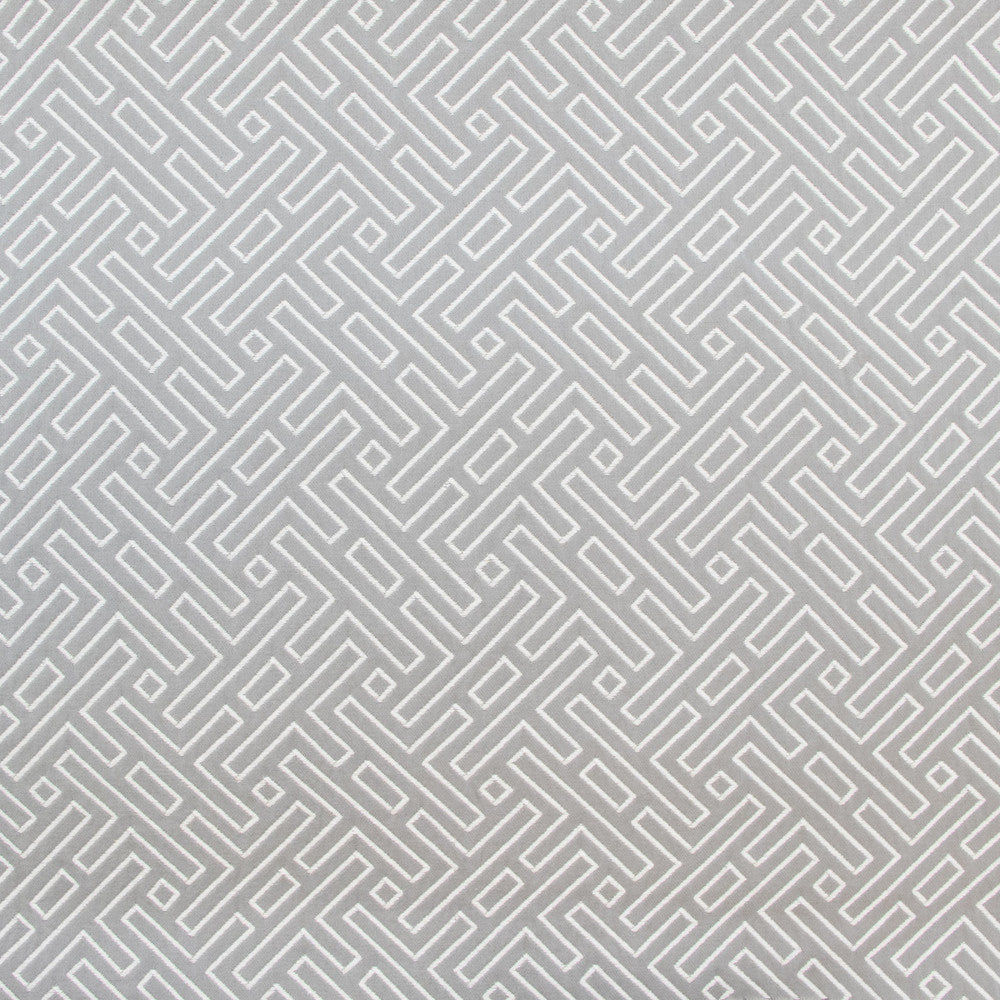 B9445 Sterling by Greenhouse Fabric 72% Cotton, 28% Polyester China 50,000 double rubs </p><p>Repeat: 3.67" H, 3.67" V 54" - Fabric Carolina -