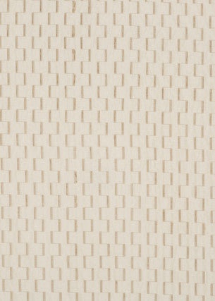 Kirov Ivory by G P & J Baker Fabric G P & J Baker Fabric Kirov IvoryFabric COSMOPOLITAN VISCOSE - 92%;SILK - 8% India </p><p>Repeat: H: 2.364, V: 3.152 51.22 - Fabric Carolina -