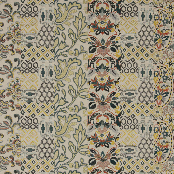 Queen'S Sampler Amber/Emerald by G P & J Baker Fabric HISTORIC ROYAL PALACES LINEN - 56%;POLYESTER - 22%;RAYON - 22% India - Horizontal: 52.008 and Vertical: 15.366 52.008 - Fabric Carolina -