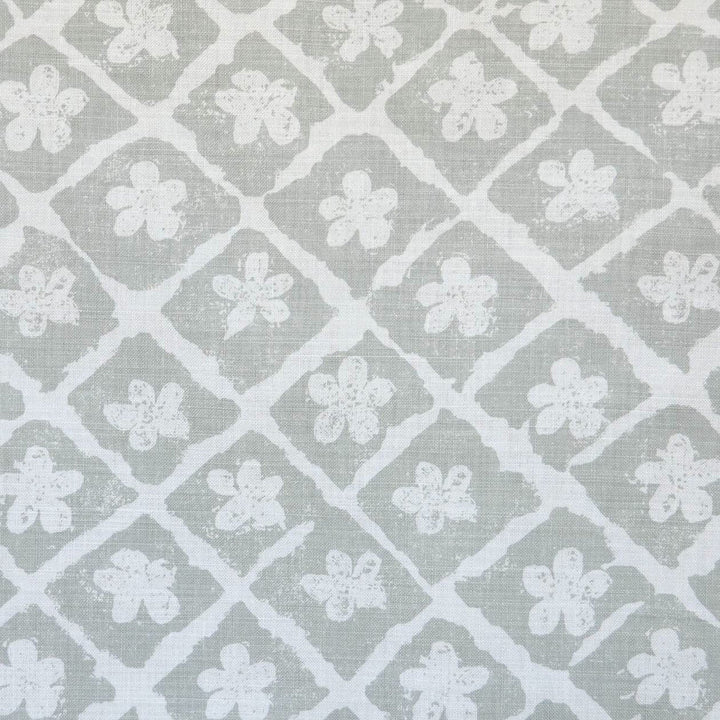 Pomeroy Grey/Oyster by Lee Jofa Designer Fabric BLITHFIELD LINEN - 88%;POLYAMIDE - 12% United Kingdom - Horizontal: 25 and Vertical: 19.25 52.75 - Swanky Fabrics -