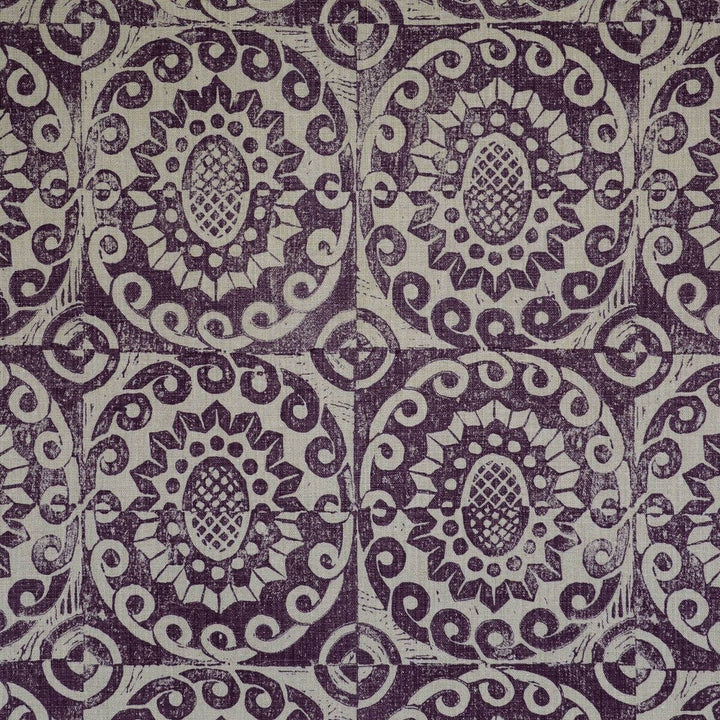 Pineapple On Rustic Aubergine by Lee Jofa Fabric Lee Jofa Fabric Pineapple On Rustic AubergineFabric BLITHFIELD LINEN - 100% United Kingdom </p><p>Repeat: H: 17.73, V: 31 53 - Fabric Carolina -