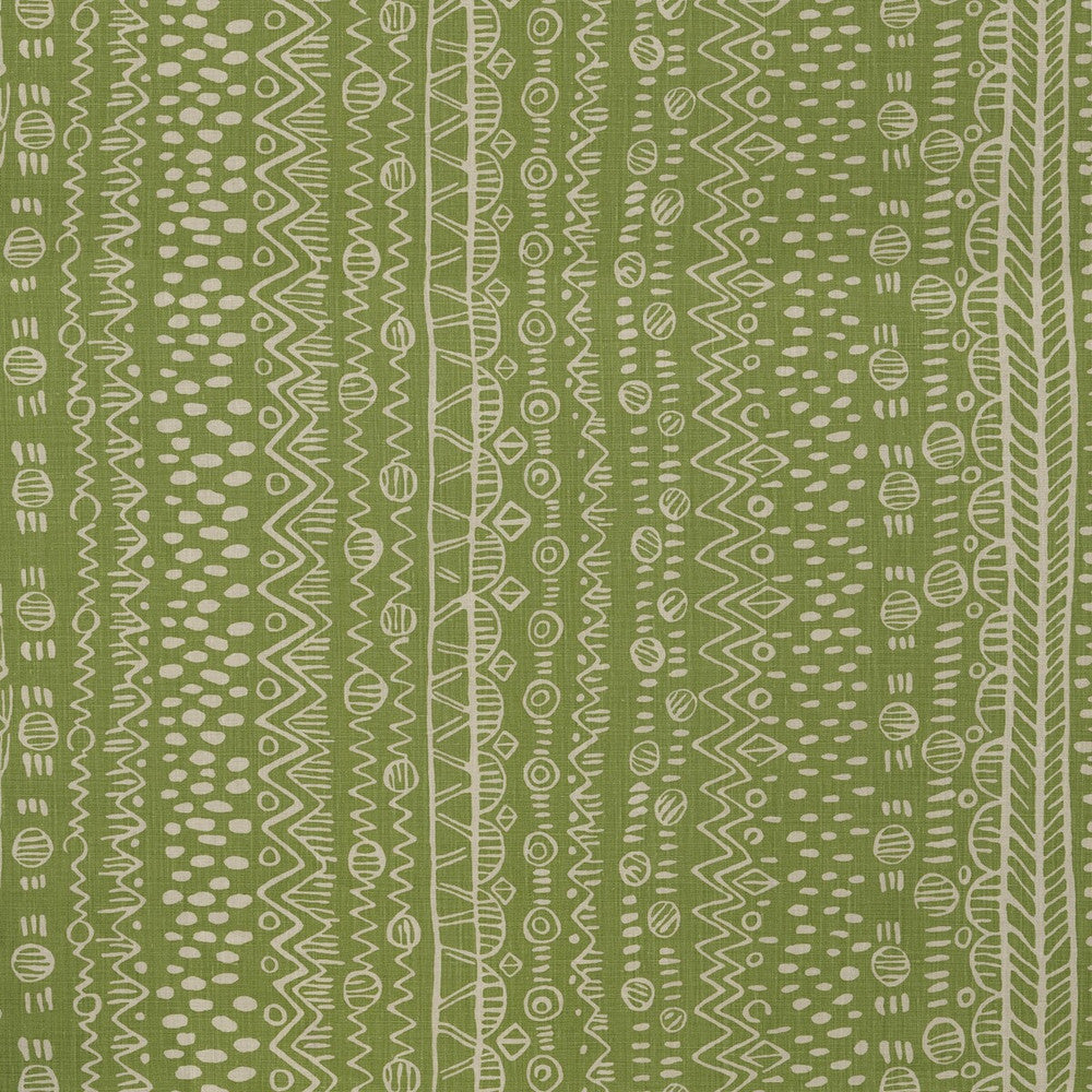 Chester Spring Green by Lee Jofa Fabric Lee Jofa Fabric Chester Spring GreenFabric BLITHFIELD LINEN - 100% United Kingdom </p><p>Repeat: H: 50, V: 25.1 50.3 - Fabric Carolina -