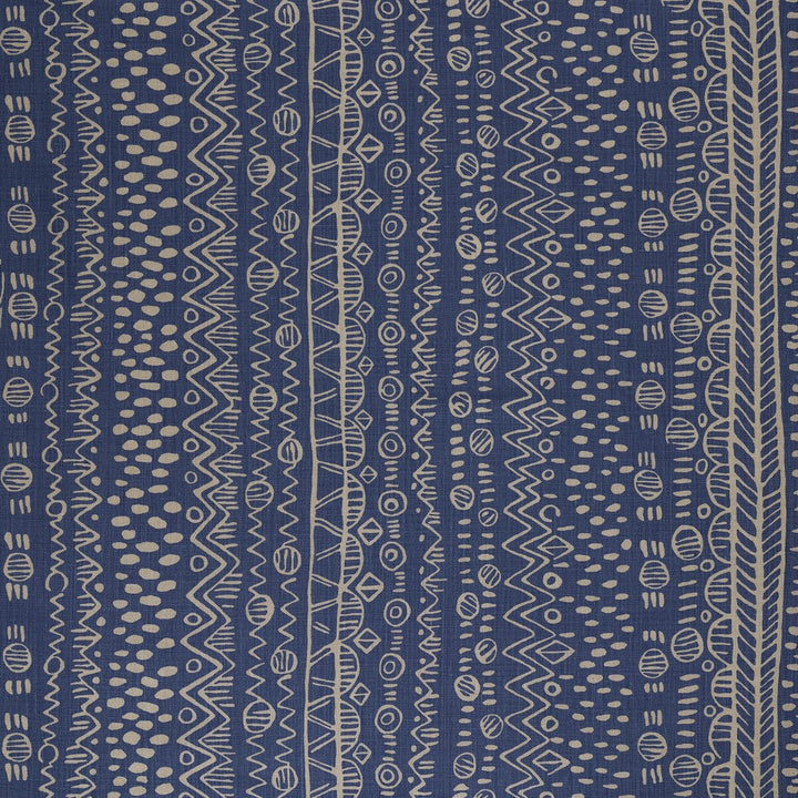 Chester Azure by Lee Jofa Fabric Lee Jofa Fabric Chester AzureFabric BLITHFIELD LINEN - 100% United Kingdom </p><p>Repeat: H: 50, V: 25.1 50.3 - Fabric Carolina -
