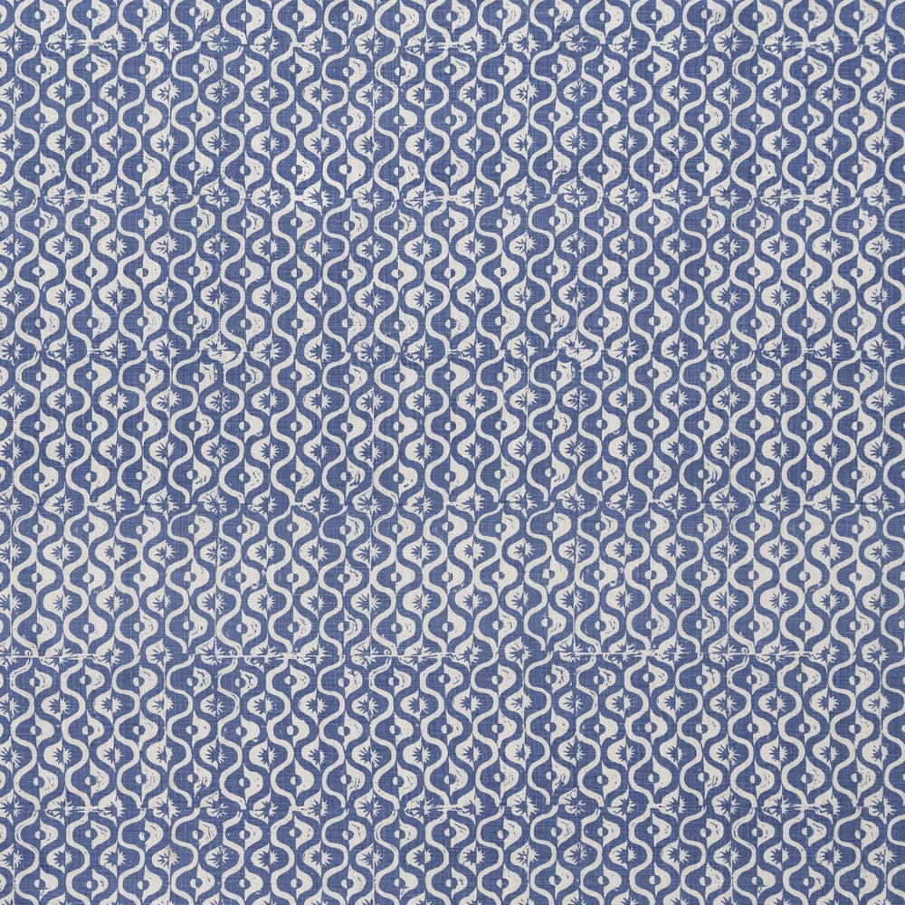 Small Medallion Azure by Lee Jofa Fabric BLITHFIELD LINEN - 100% United Kingdom HEAVY Horizontal: 17.1 and Vertical: 37.7 51.1 - Fabric Carolina -