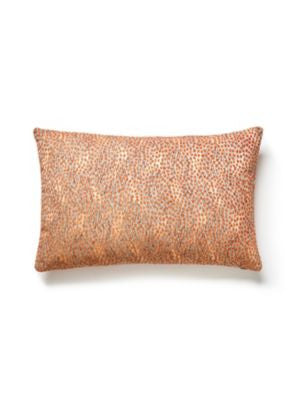 <p>Flurry Pillow 14 X 22 - Fox BILFLURPILL0005 by Scalamandre Pillows</p><p><strong>Required Minimum Quantity Purchase: Product</p><p>Book: </p><p>Content: 36% POLYESTER, 34% VISCOSE, 25% COTTON,, 5% LUXCELLE</p><p>Origin: U.S.A.</p><p>Performance: HEAVY DUTY</p><p>Repeat: Horizontal: and Vertical: </p><p>Width: 0</p>
