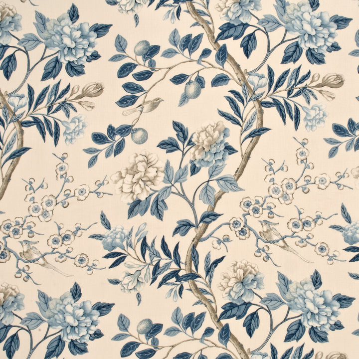Emperor'S Garden Blue/Cream by G P & J Baker Fabric EMPEROR'S GARDEN LINEN - 100% United Kingdom HEAVY Horizontal: 26.989 and Vertical: 31.914 53.978 - Fabric Carolina -