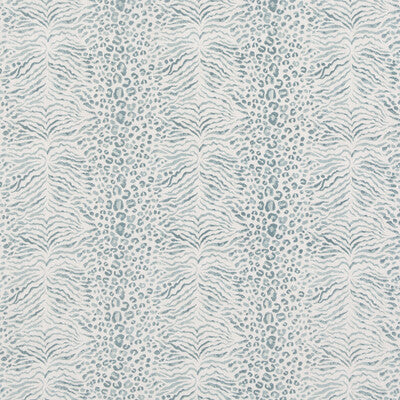 BP10952.725.0 by G P & J Baker Fabric G P & J Baker Fabric BP10952.725.0Fabric ASHMORE LINEN - 100% India </p><p>Repeat: H: 17.73, V: 13.396 53.19 - Fabric Carolina -