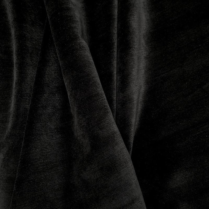 Brussels 4920 070 Black by Magnolia Fabric See sample 68% VISCOSE/32% POLY INDIA 200,000+ </p><p>Repeat: Horizontal: 0 and Vertical: 0 54" - Fabric Carolina -