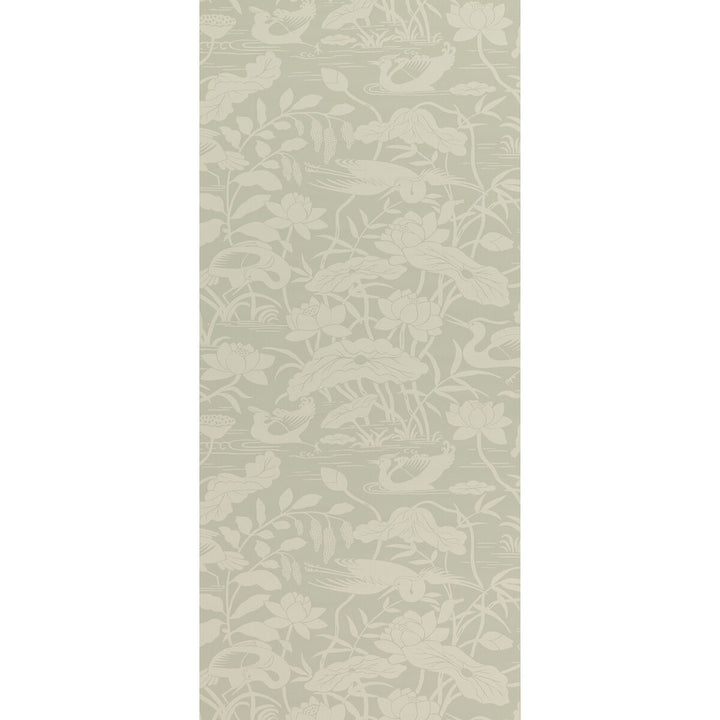 Heron & Lotus Flower Aqua by G P & J Baker Wallcovering SIGNATURE II WALLPAPERS NON WOVEN - 100% United Kingdom Horizontal: 20.488 and Vertical: 25.216 20.488 - Fabric Carolina -