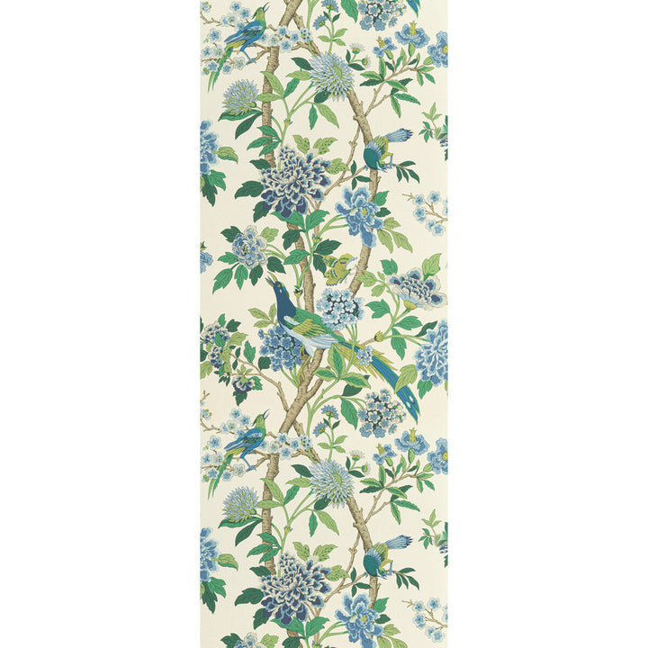 Hydrangea Bird Emerald/Blue by G P & J Baker Wallcovering SIGNATURE II WALLPAPERS NON WOVEN - 100% United Kingdom Horizontal: 27.58 and Vertical: 44.522 27.58 - Fabric Carolina -