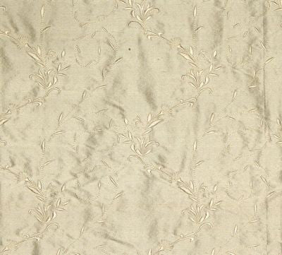 <p>Honeysuckle Embroidery Ivory BY07022010 by Scalamandre Fabric</p><p><strong>Required Minimum Quantity Purchase: Fabrics by the yard 1 YARD MINIMUM </p><p>Book: </p><p>Content: 100% SILK</p><p>Origin: INDIA</p><p>Performance: LIGHT DUTY</p><p>Repeat: Horizontal: 5.5" and Vertical: 7"</p><p>Width: 54</p>