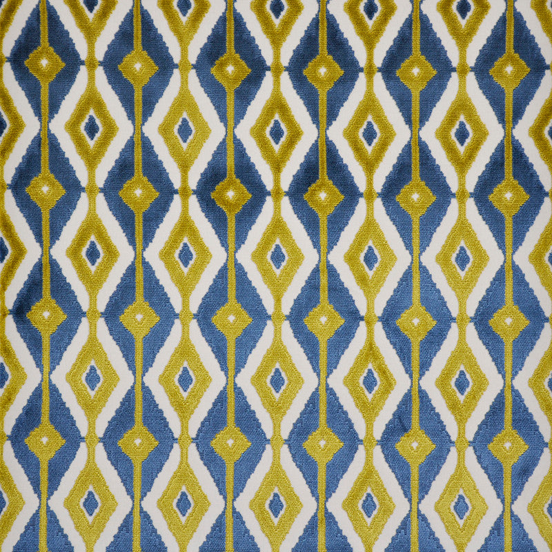 Bagatelle # 4612 Pavone by Maxwell Fabric TELAFINA SEASON X 78% VISCOSE 22% MODACRYLIC BELGIUM </p><p>Repeat: Horizontal: H-3.4 and Vertical: V-4.75 53"-54" - Fabric Carolina -