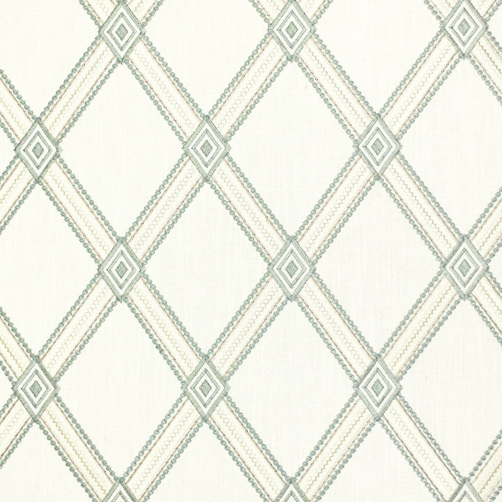 Catchy 3 Lagoon by Stout Fabric COLOR MY WINDOW LAKE/SEAGLASS 73%COT 27%POL %VEMB INDIA MARTINDALE WEAR TEST (100 000 CIRCULAR RUBS) Horizontal: 6.750 and Vertical: 9.250 53.5 in - Fabric Carolina -