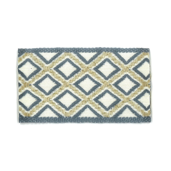 Cooke 4 Delft by Stout Trim NEW WORLD TRIM VOLUME II 93%SVI 7%POL FRANCE Horizontal: 1 and Vertical: 0 1.88 in - Fabric Carolina -