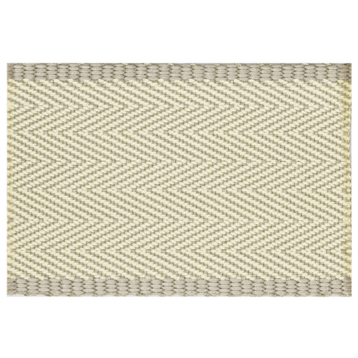 Curio 1 Mushroom by Stout Trim Stout Trim Curio 1 MushroomTrim VISIONS OF COLOR TRIM 59%ACR 40%SVI 1%POL TURKEY </p><p>Repeat: H: 0.000, V: 0.000 2.63 in - Fabric Carolina -