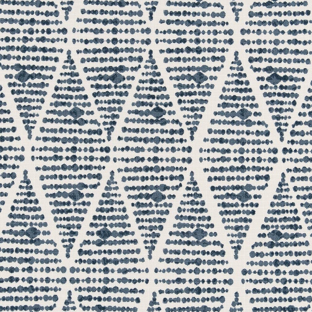D2505 Oxford by Charlotte Designer Fabric Patio Prints 100% Polyester Made in USA Exceeds 60,000 Wyzenbeek Rubs (Heavy Duty) </p><p>Repeat: Horizontal 4.5" x Vertical 11.5" 54 Inches - Swanky Fabrics -