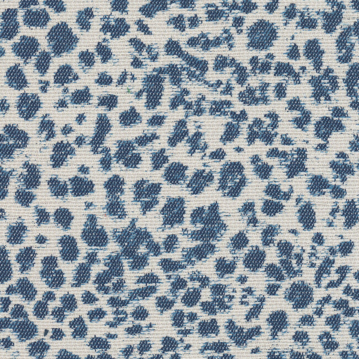 Dalmation 2 Bluebird by Stout Fabric LIVING IS EASY DELFT/INDIGO 62%POL 38%PLO USA FLAME RETARDANT-U.F.A.C. CLASS 1 CATB 117-2013 WYZENBEEK 30 000 DOUBLE RUB WEAR TEST (HEAVY DUTY) Horizontal: 13.750 and Vertical: 12.750 55 in - Fabric Carolina -