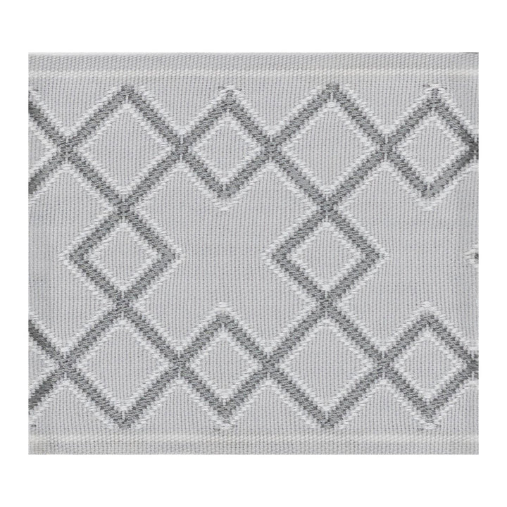 Diamonds Tape 3 Platinum by Stout Trim Stout Trim Diamonds Tape 3 PlatinumTrim SMALL WONDERS TRIM 52%SVI 48%POL CHINA </p><p>Repeat: H: 1.750, V: 0.000 3.25 in - Fabric Carolina -
