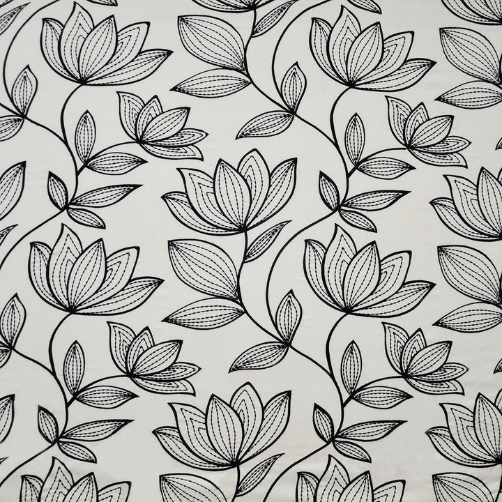 Dahlia # 309 Lily by Maxwell Fabric COLOR WAVES-DOMINO EFFECT 80% POLYESTER 20% LINEN
None INDIA </p><p>Repeat: Horizontal: H-18 and Vertical: V-15.4 58.25E53.5 - Fabric Carolina -