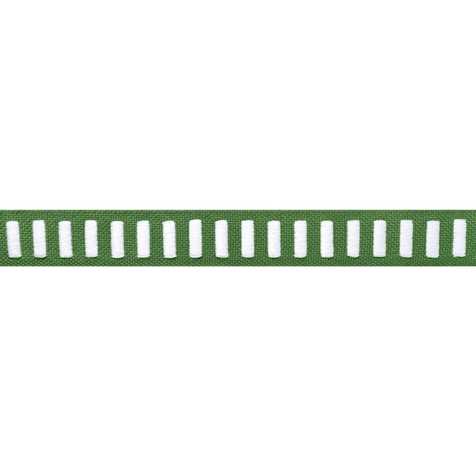 Dash Tape White on Kelly E12130 by Thibaut Fabric Thibaut Fabric Dash Tape White on Kelly E12130Fabric Tapes & Trims Volume 2 90% Cotton, 10% Polyester INDIA </p><p>Repeat: V: 0.5 1 - Fabric Carolina -