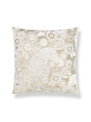 <p>Siberian Tiger Pillow 22 X 22 - White Tawny EASIBERPILL0001 by Scalamandre Pillows</p><p><strong>Required Minimum Quantity Purchase: Product</p><p>Book: </p><p>Content: PILE: 100% VISCOSE, 28% MAKO COTTON, 30% VISCOSE, 42% POLYESTER</p><p>Origin: U.S.A.</p><p>Performance: </p><p>Repeat: Horizontal: and Vertical: </p><p>Width: 0</p>