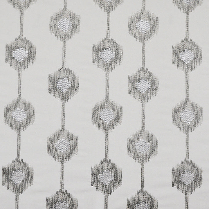 Embellished # 318 Sterling by Maxwell Fabric COLOR WAVES-PRECIOUS METALS 100% COTTON
None INDIA See sample </p><p>Repeat: Horizontal: 10.75" and Vertical: 15" 54"EMB-52" - Fabric Carolina -