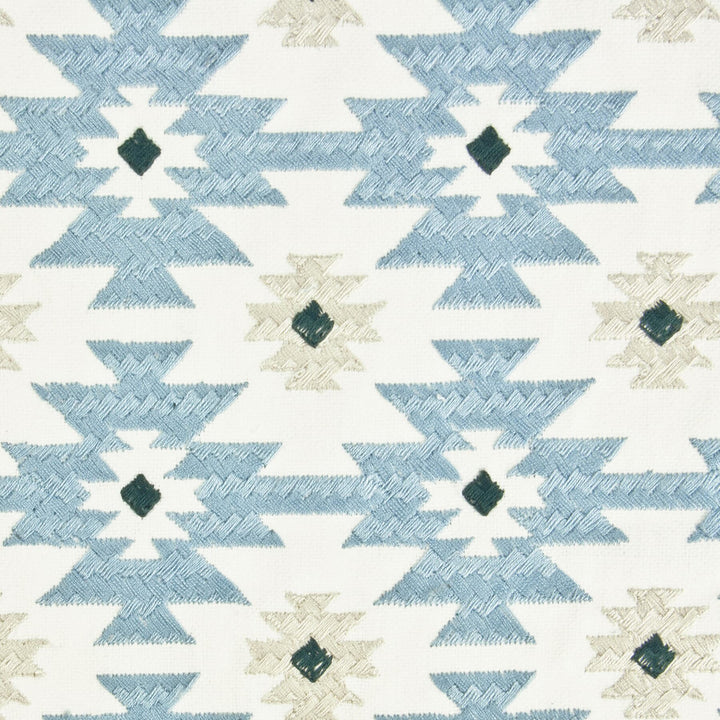 Elkhart 1 Chambray by Stout Fabric Stout Fabric Elkhart 1 ChambrayFabric RAINBOW LIBRARY BLUEBERRY/DENIM INDIA </p><p>Repeat: H: 3.500, V: 3.000 50.5 in - Fabric Carolina -