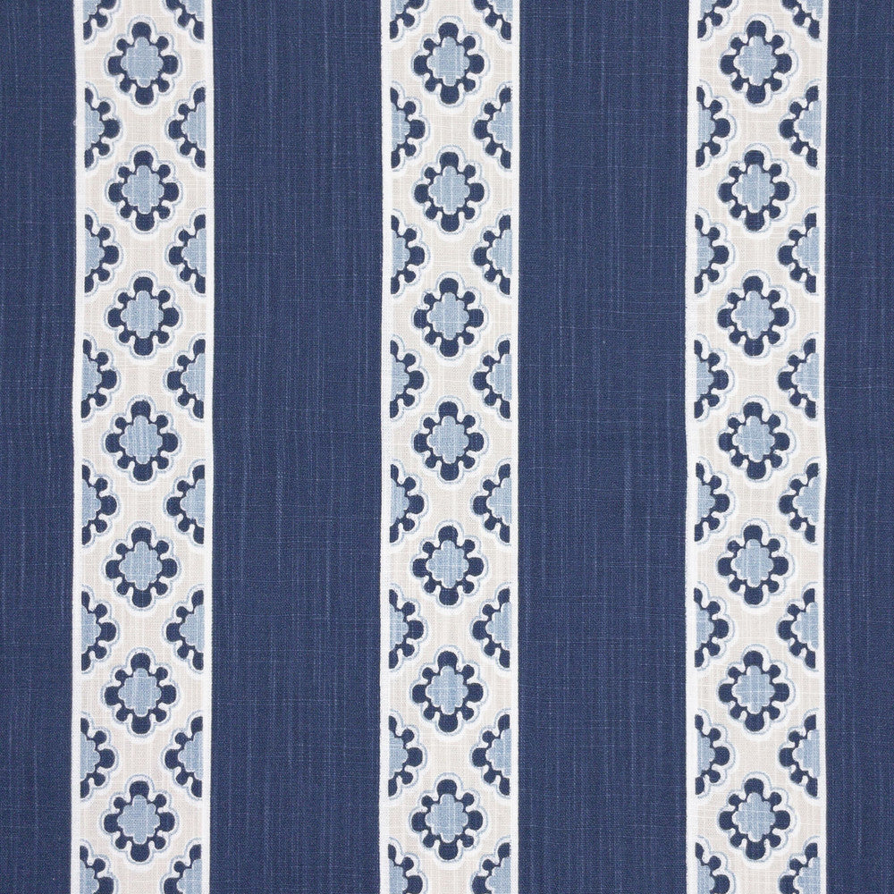 Entice 5 Navy by Aoc Fabric Aoc Fabric Entice 5 NavyFabric THE ART OF COLOR HERITAGE II 100%COT USA </p><p>Repeat: H: 5.375, V: 2.125 54 in - Fabric Carolina -