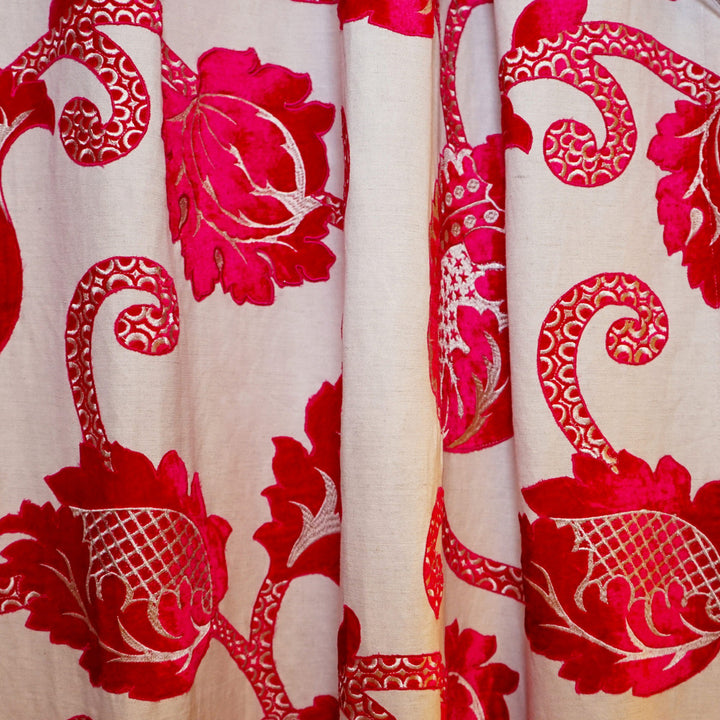 EVOCATIVE 45SJ101 by JF Fabric JF Studio 60% Cotton, 40% Linen India Horizontal: 25.5 and Vertical: 31.5 54 - Fabric Carolina -