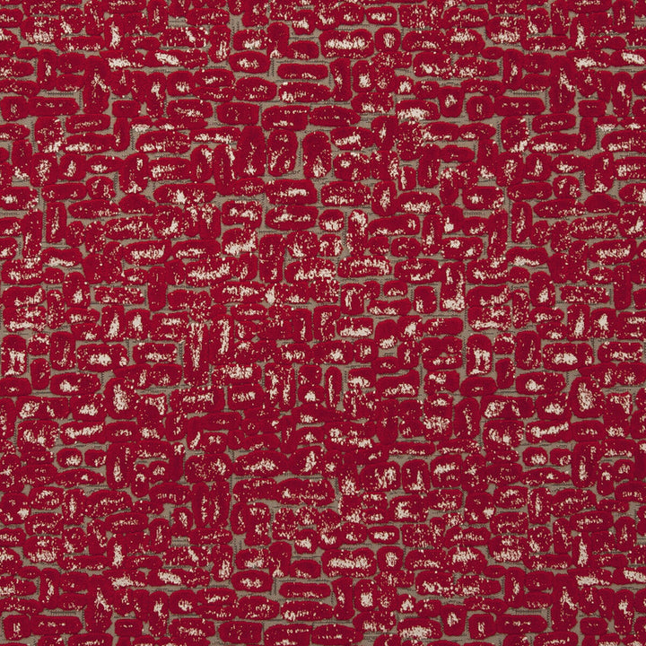 Moda Rouge by Clarke And Clarke Fabric Clarke And Clarke Fabric Moda RougeFabric CLARKE & CLARKE DIMENSIONS POLYESTER - 51%;COTTON - 49% Turkey </p><p>Repeat: H: 13.78, V: 16.14 54 - Fabric Carolina -