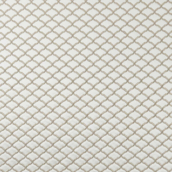 Reggio Ivory by Clarke And Clarke Fabric CLARKE & CLARKE IMPERIALE - India - Horizontal: 1.46 and Vertical: 1.26 55 - Fabric Carolina -